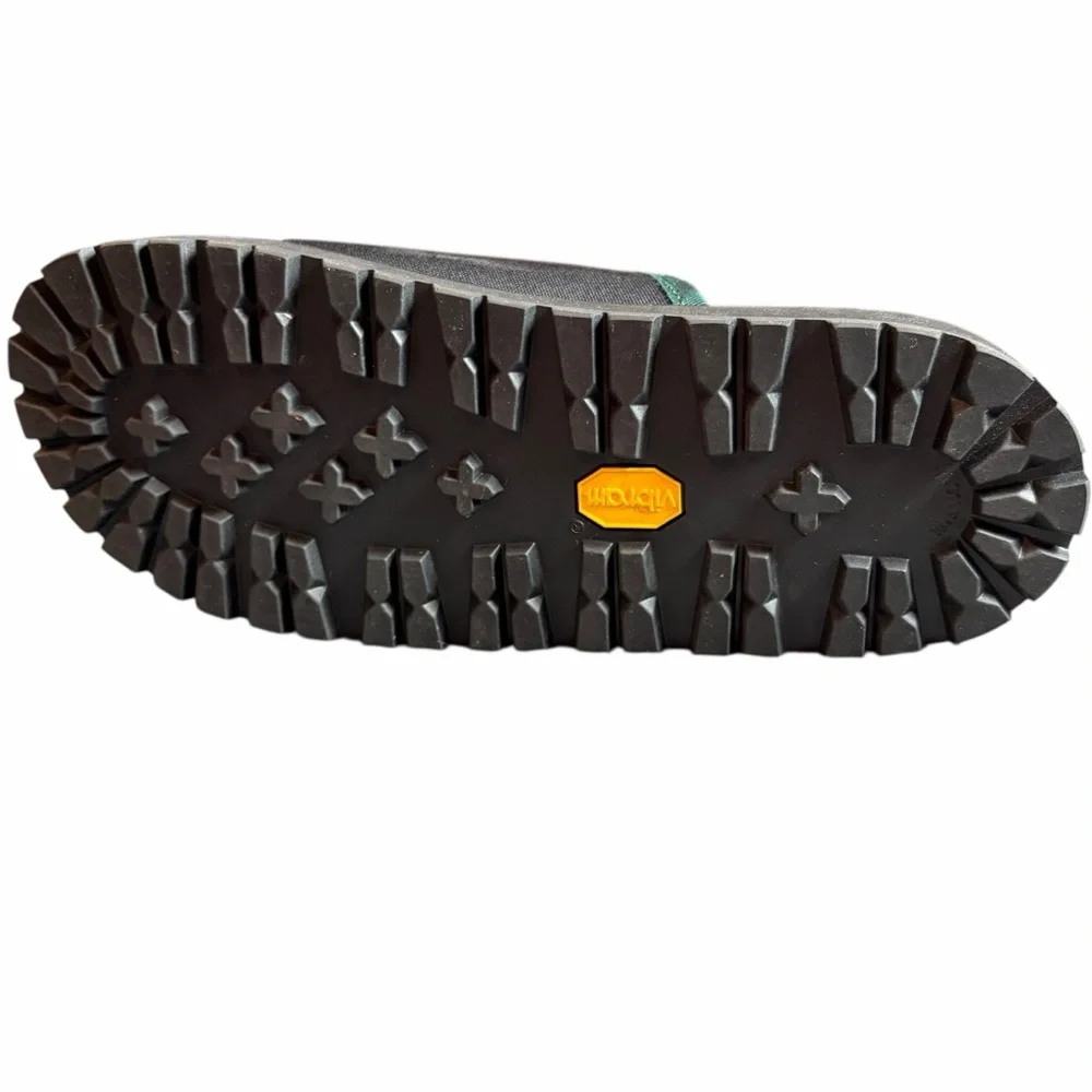 NWOB JAPAN JAPANESE KOLOR BRAND SIZE 10.5 SANDALS VIBRAM